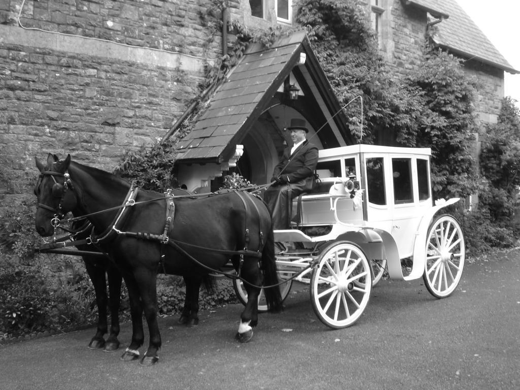 St David'S Guesthouse Haverfordwest Bagian luar foto