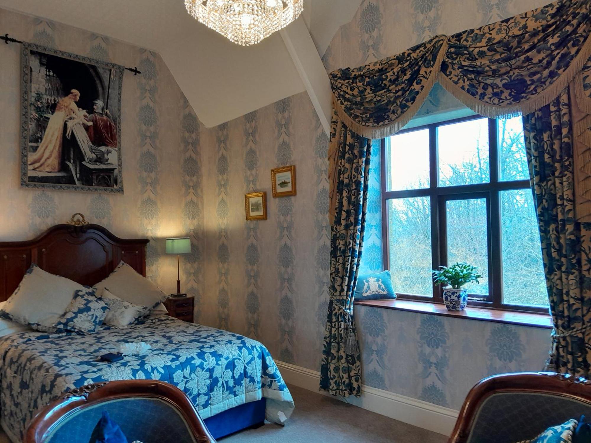 St David'S Guesthouse Haverfordwest Bagian luar foto